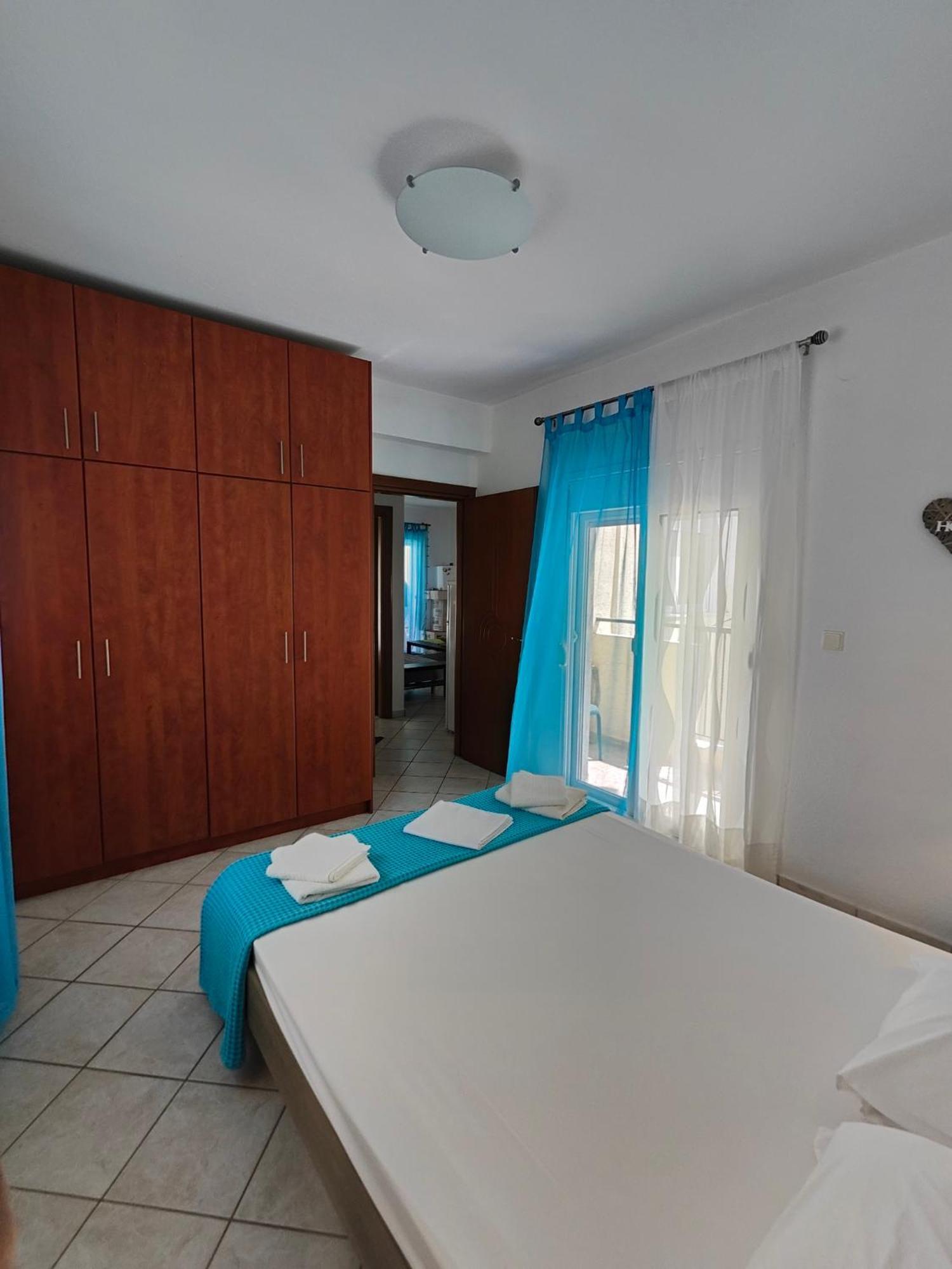 Roses Rt Apartments Skioni II Nea Skioni Bagian luar foto